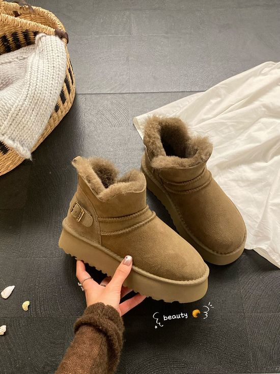 UGG Light Brown Suede Soft Lined Versatile Comfortable Warm Boots