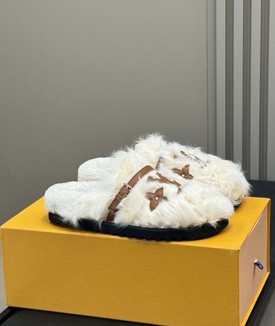 Louis Vuitton LV Warm Shearling Wool Upper Slip On Casual Slippers