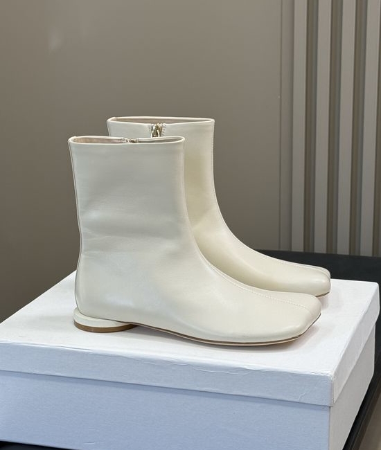 The Row Classic Short Ankle Boots For Daily Outfits