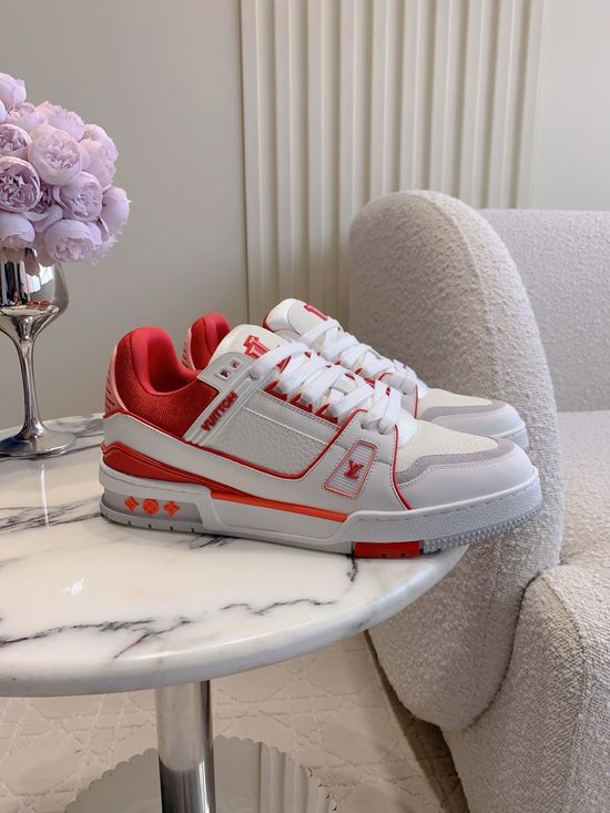 Louis Vuitton New Color Low Top Casual Sneakers Classic Design