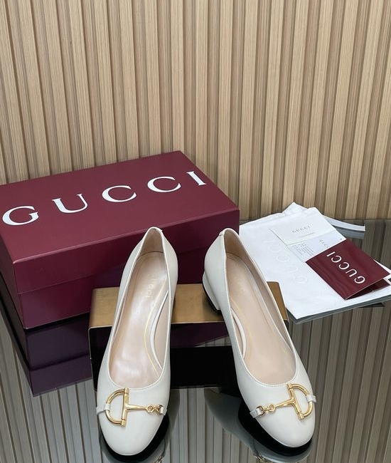 Gucci Soft Sheepskin Low Heel Casual Slip On Shoes