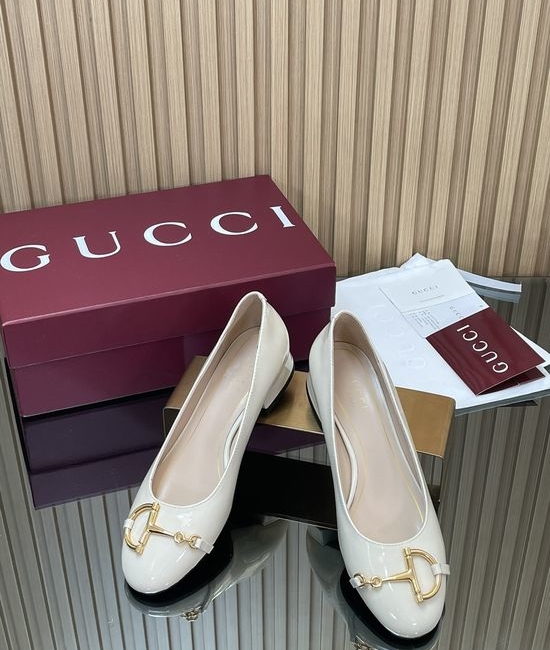 Gucci Patent Leather Buckle Loafer With Leather Sole