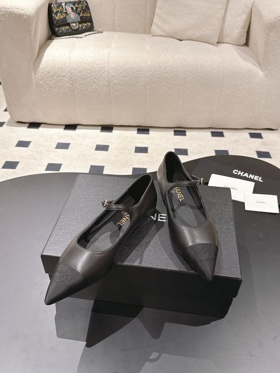Chanel Pointed Toe Flat Mary Jane Shoe Soft Lambskin Elegant