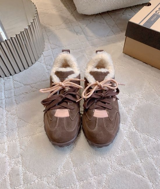 UGG Warm Wool Lined Leather Upper Casual Platform Shoes