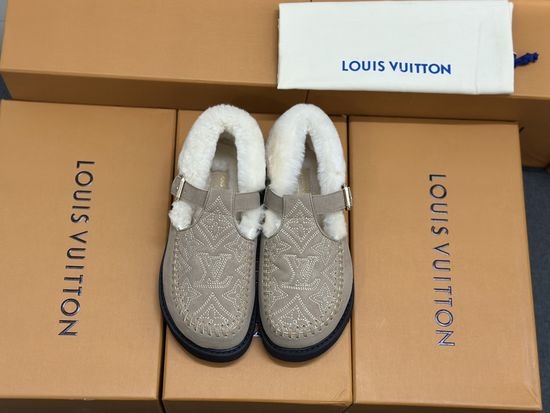 Louis Vuitton LV Premium Fuzzy Slippers with Leather Upper and Non-slip Sole