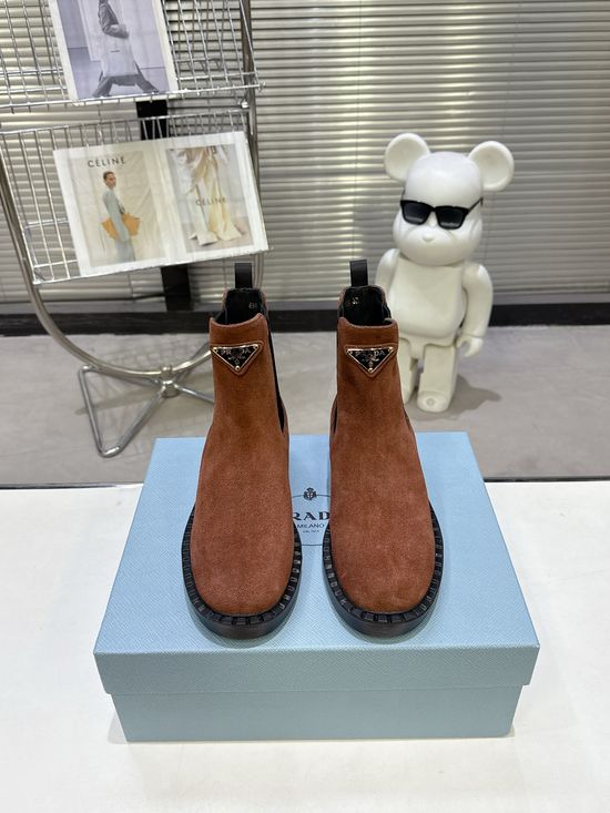 Prada Thick Sole Retro Leather Martin Boots Elastic Sides