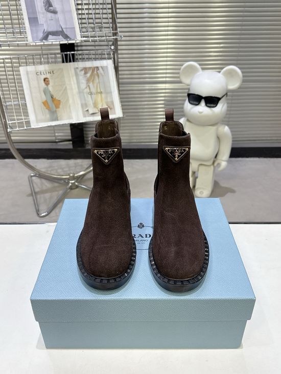Prada Thick Sole Retro Leather Martin Boots Elastic Sides