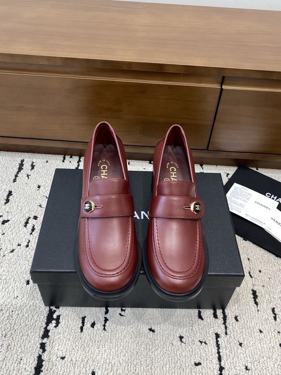 Chanel Retro Buckle Decor Leather Loafers For Daily Wear
