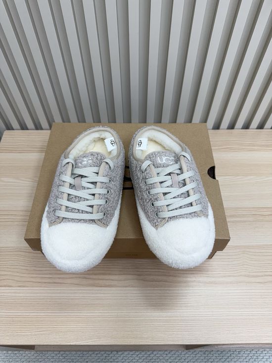 UGG Warm Soft Wool Lined Slip-on Shoes with Retro Design