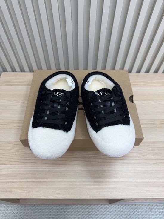 UGG Warm Soft Wool Lined Slip-on Shoes with Retro Design
