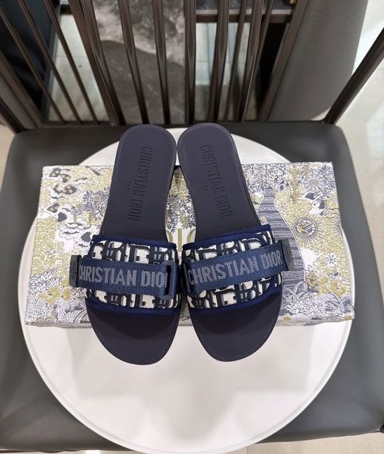 Christian Dior CD Embroidered Adjustable Strap Casual Beach Slides