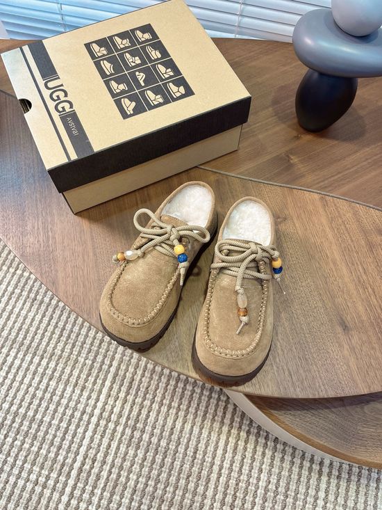 Gucci Suede Wool Lined Platform Slippers with Buckle Decor
