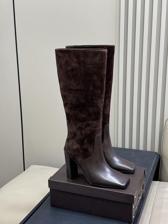 Alaia Stylish Square Toe Leather Short Boots
