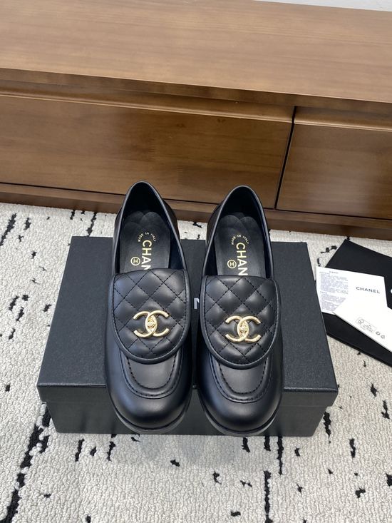 Chanel Elegant Leather Loafers with Decorative Buckle