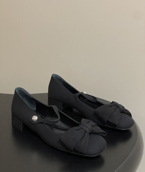Valentino Beaded Bow Mary Jane Low Heel Elegant Dress Shoes