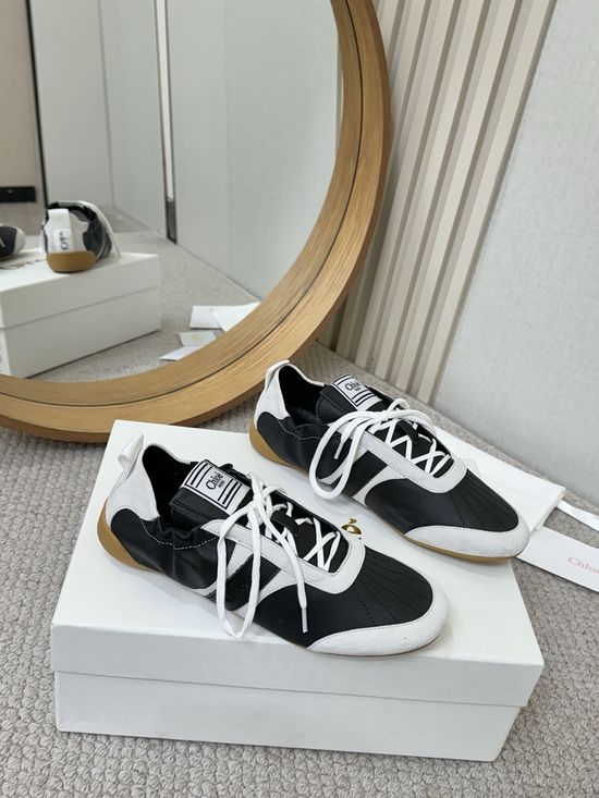 Loewe Vintage Stitched Leather Sneakers Comfortable Casual Trainers