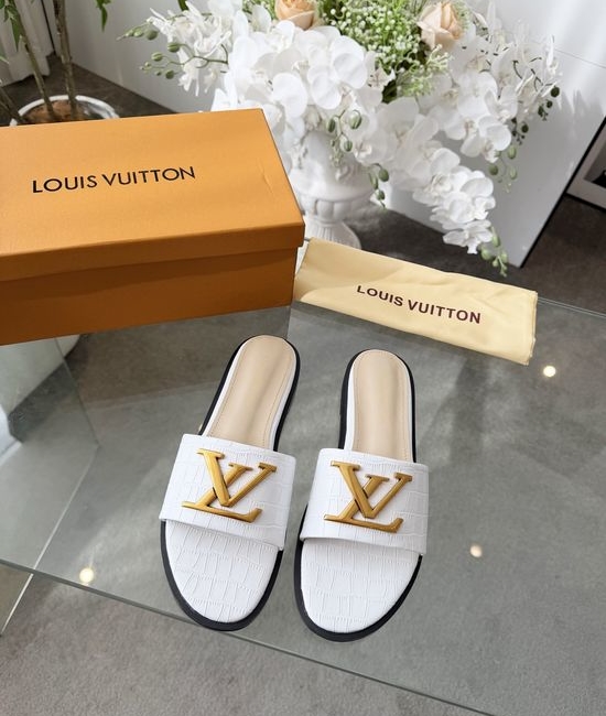 Louis Vuitton LV Classic Casual Slip On Slippers Durable Daily Footwear