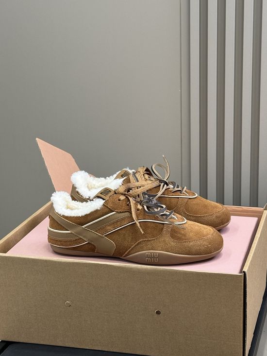 Miu Miu Classic Wool-Lined Derby Shoes