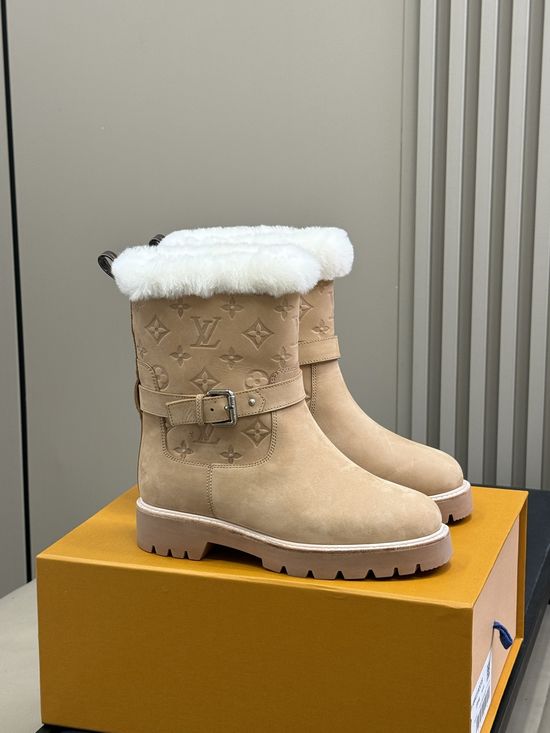 Louis Vuitton Embossed Pattern Shearling Lined Leather Boots