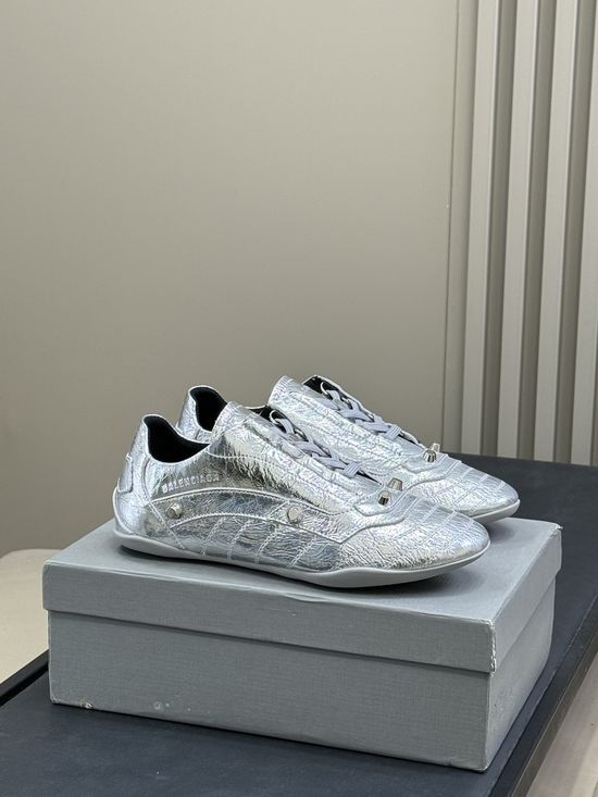 Balenciaga Classic Low-top Casual Sneakers With Rivet Details