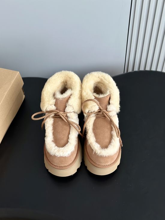 UGG Lace Up Suede Platform Ankle Boots Soft Comfortable