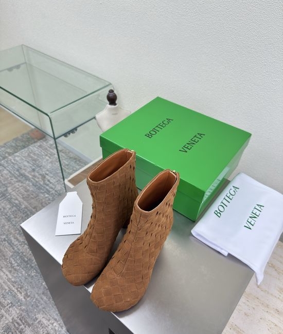 Bottega Veneta BV Hand-woven Round-toe Ankle Boots with TPU Sole