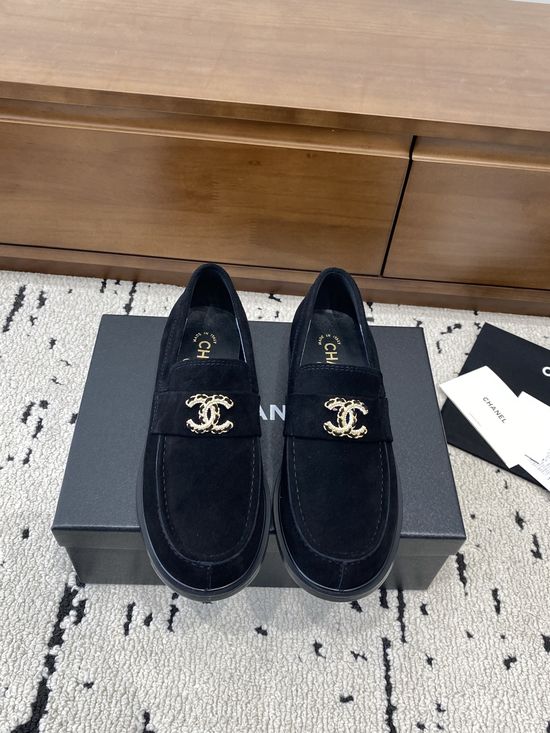 Chanel Vintage Round Toe Leather Loafers Soft Sheepskin Interior
