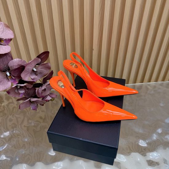 Yves Saint Laurent Chic Metal Chain Pointed Toe High Heels