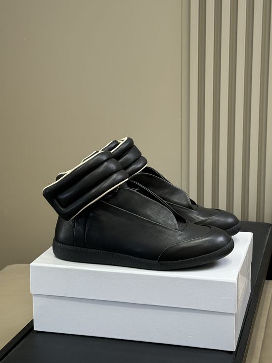 Maison Margiela High Top Leather Sneakers with Hidden Straps Soft Comfortable