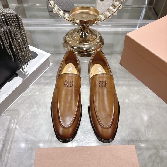 Miu Miu Vintage Distressed Leather Loafers Classic Retro Design