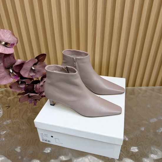 Gucci Pointed Toe Kitten Heel Ankle Boots With Stretch Upper