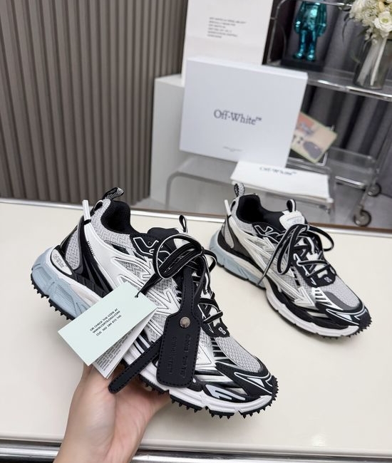 Fendi Premium Chunky Sneakers Lightweight Cushioned Sole Durable Daily Wear
