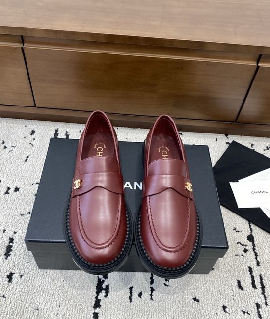 Chanel Classic Logo Loafers Elegant Genuine Leather Durable Sole
