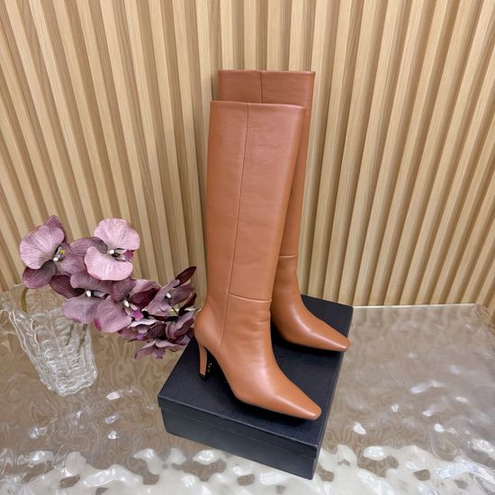 Yves Saint Laurent Elegant Side Zip Ankle Boots with Curved Design