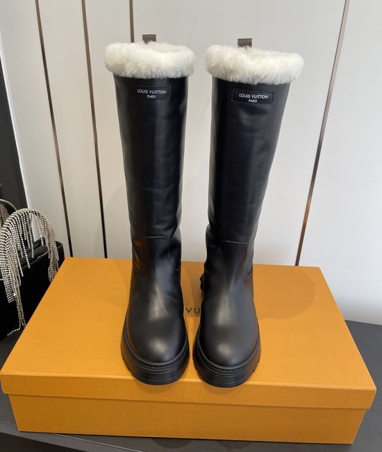 Louis Vuitton LV Vintage Style Calfskin Combat Boots Comfortable Non-slip Sole