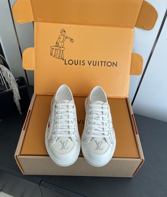 Louis Vuitton LV Denim Canvas Casual Sneakers with Embossed Pattern Comfortable Sole
