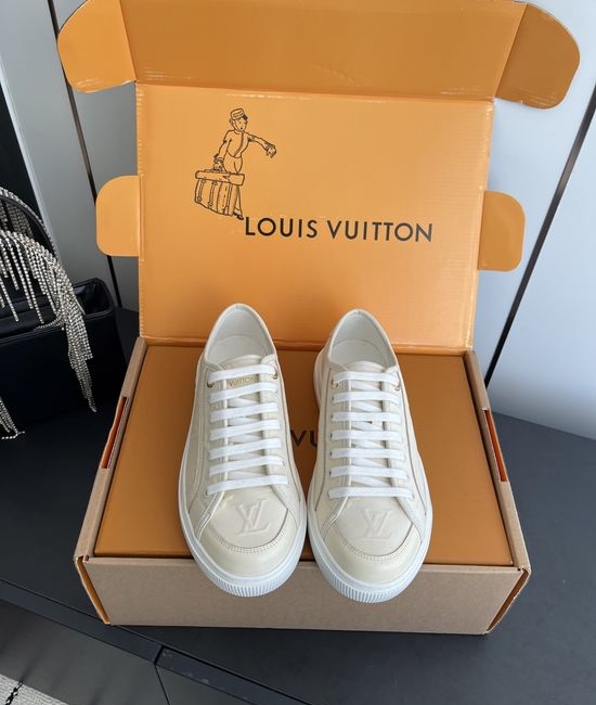 Louis Vuitton LV Denim Canvas Casual Sneakers with Embossed Pattern Comfortable Sole