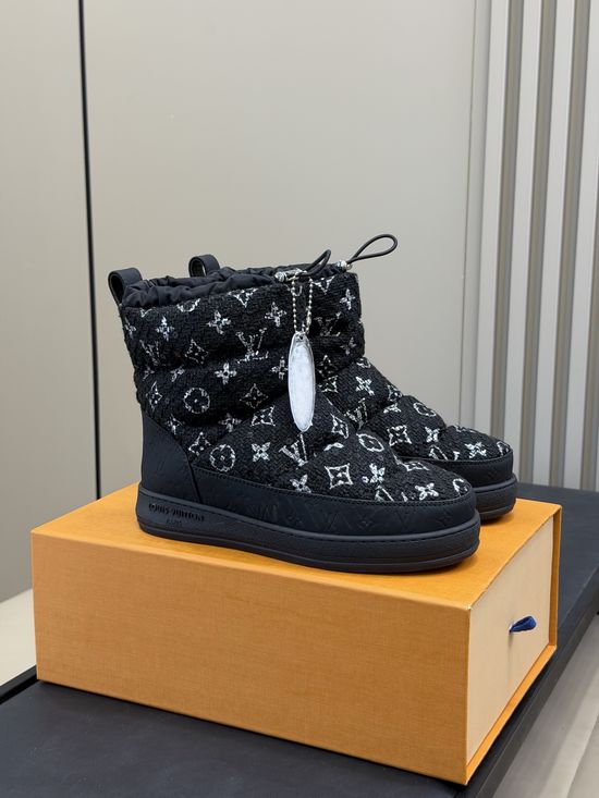 Louis Vuitton Warm Padded Winter Snow Boots Water Resistant Outdoor Footwear