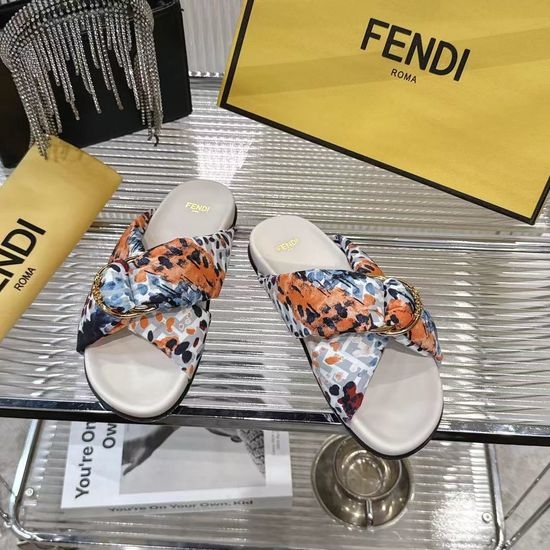 Fendi Classic Buckle Decor Soft Comfortable Casual Slide Sandals