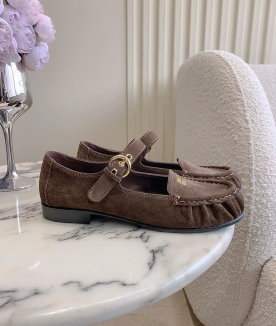 Miu Miu Buckle Decorated Mary Jane Leather Pumps
