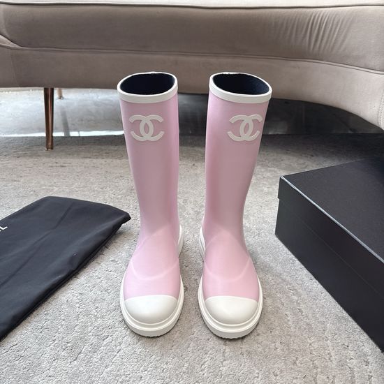 Chanel Seamless Waterproof Rubber Rain Boots Soft Comfortable Durable