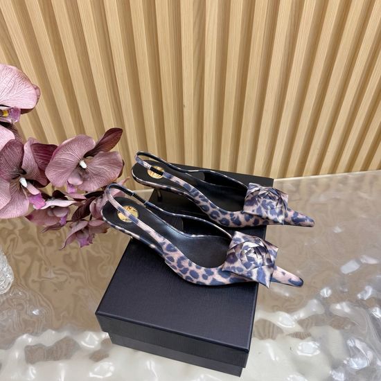 Yves Saint Laurent Elegant Lace-Tip High Heels with Metal Chain