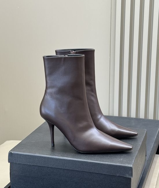 Yves Saint Laurent YSL Elegant Stiletto Short Boots Made of Genuine Leather
