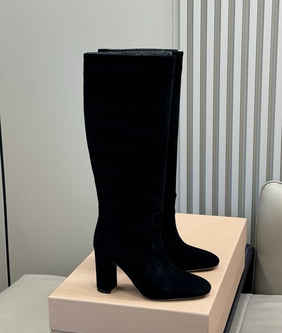 Gianvito Rossi Retro Suede Low Block Heel Ankle Boots Comfortable