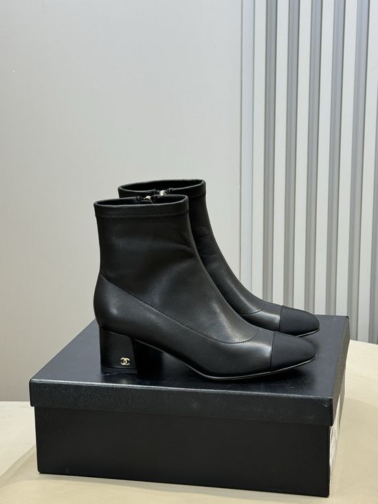 Chanel Classic Two-tone Low Heel Boots Soft Comfortable Daily Wear Footwear