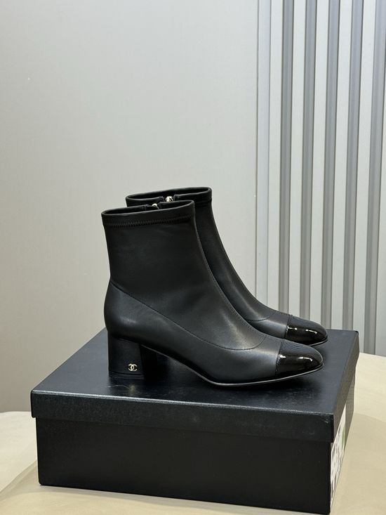 Chanel Classic Two-tone Low Heel Boots Soft Comfortable Daily Wear Footwear