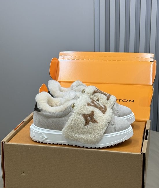 Louis Vuitton LV Cozy Fleece Lined Casual Shoes with Hook Loop Fasteners