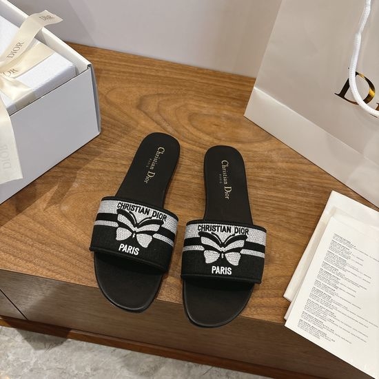 Christian Dior CD Embroidered Logo Chunky Heel Sandals with Gel Color