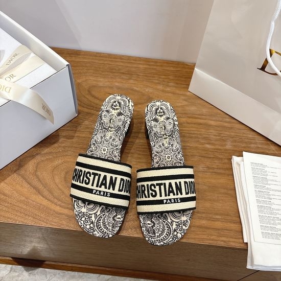 Christian Dior CD Square Toe Sandals with CD Logo and Chunky Heel