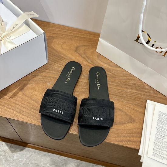 Christian Dior CD Square Toe Sandals with CD Logo and Chunky Heel